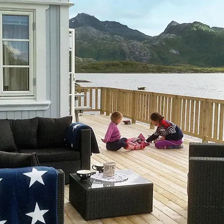 Three-bedroom Holiday In 5 Casa vacanze *