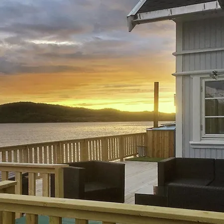 Three-bedroom Holiday In 5 Casa vacanze Laukvik