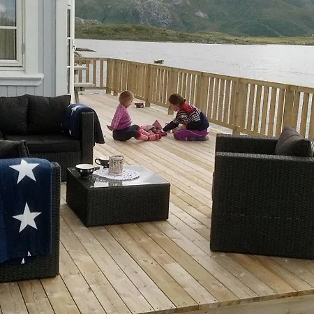 Three-bedroom Holiday In 5